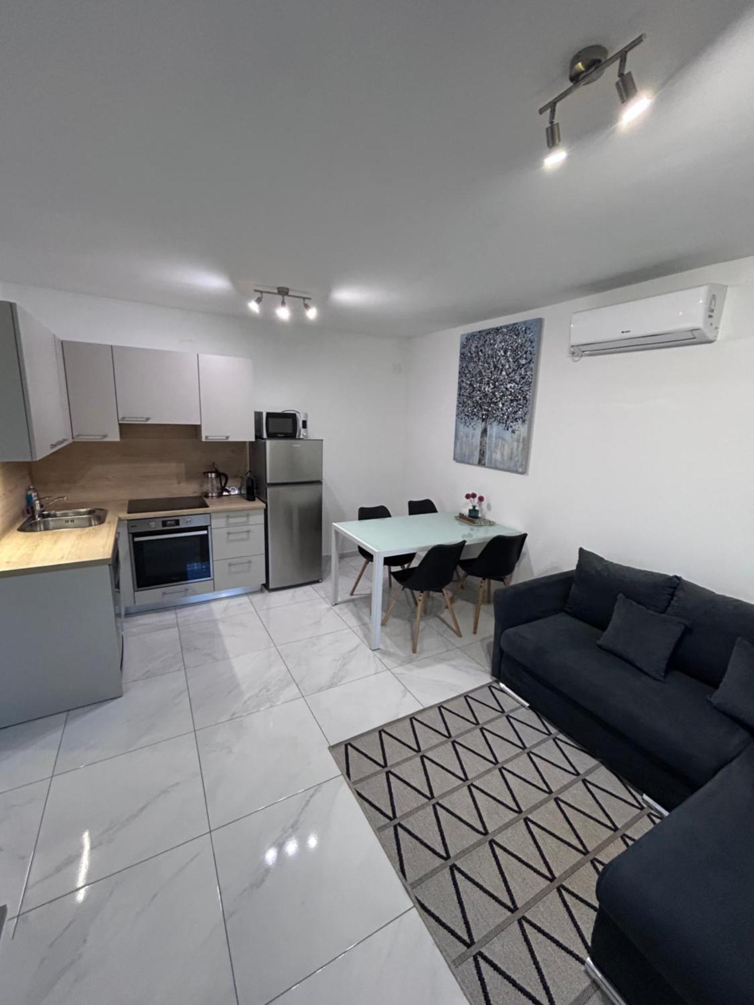 Apartamento Ivaana Banjol Exterior foto